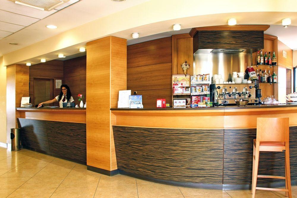 City Hotel Casoria Esterno foto