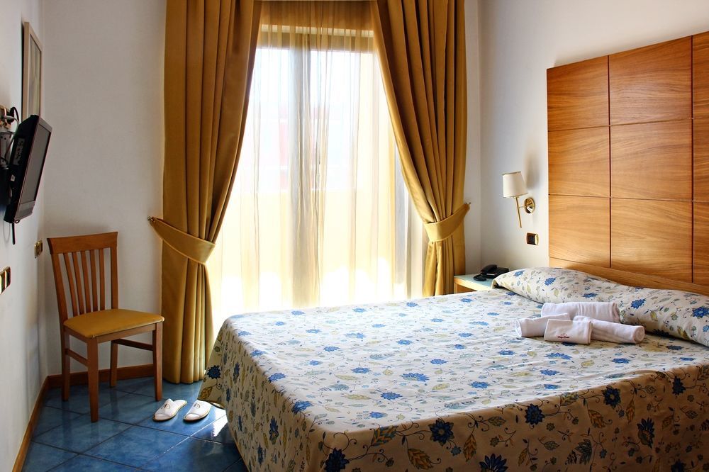 City Hotel Casoria Esterno foto